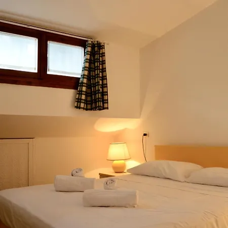Hostdomus - Casa Borgata Apartman